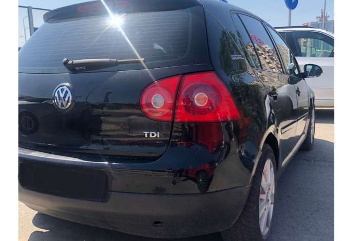 Makine ekonomike Golf 5 me qera duke filluar nga 35 euro dita 