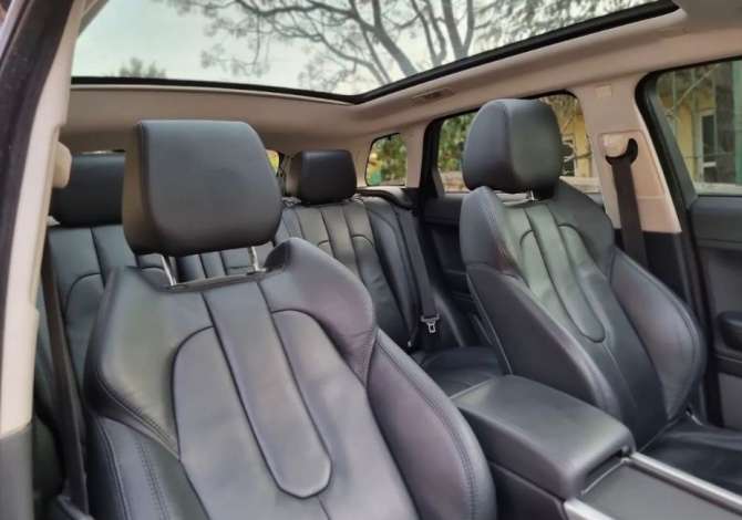 Makine me qera ne Rinas Tirane Range Rover Evoque duke filluar nga 95 euro ne dite