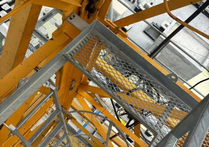 Vinc Kulle 130m lartesi, 65m krahu