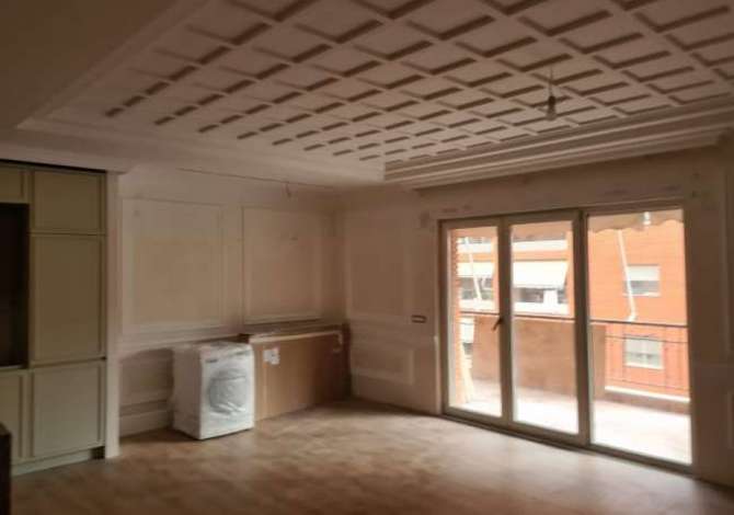 Construction and Restructurings a Durazzo - 1 