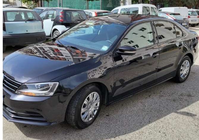 Jepet me qera Volkswagen Jetta duke filluar nga 50 euro ne dite 