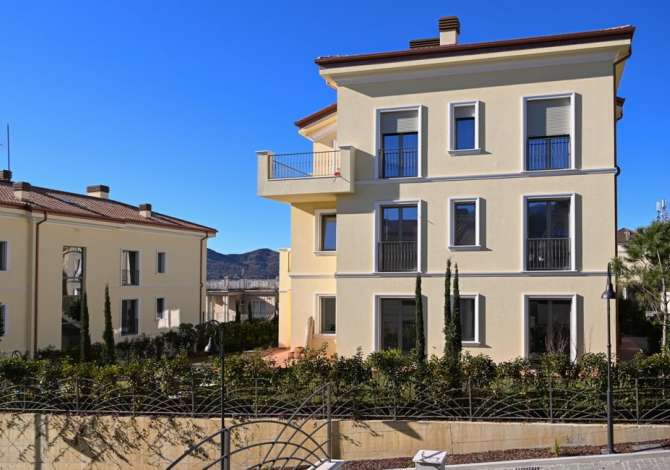 Kompani ndertimi e cila realizon ambiente banimi dhe qendra biznesi 