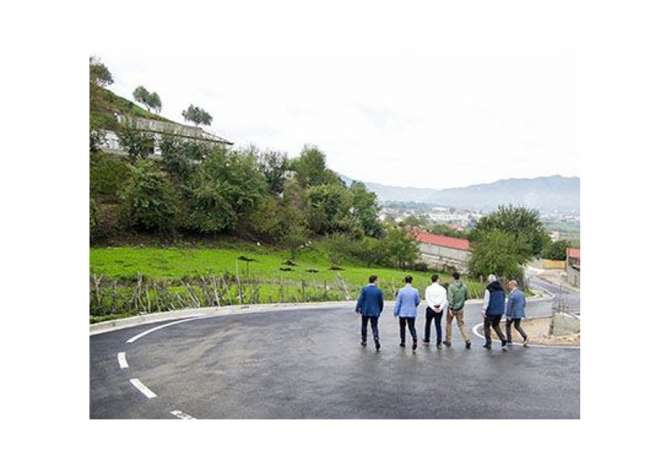 Kompani qe operon ne ndertimin e komplekseve te ndryshme 