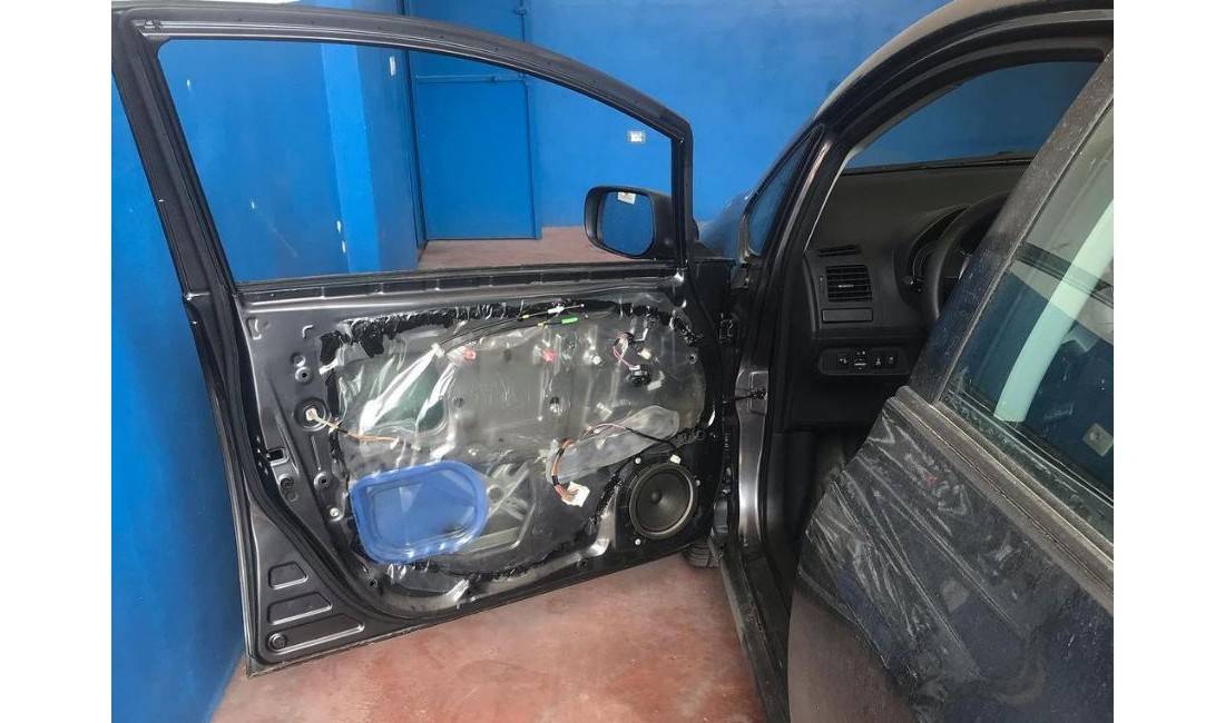 Auto Servis ofron riparim dyersh\bravash makine si dhe riparim krika xhami