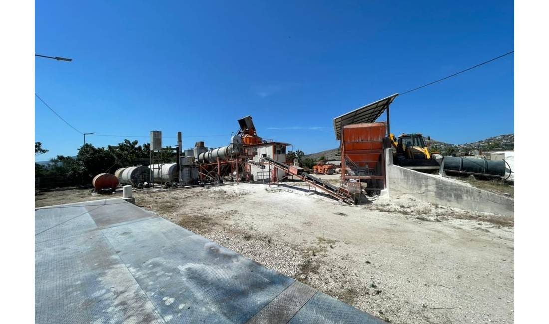 Kompani ne fushen e ndertimit te infrastruktures ofron ndertime ne rruge,ura,sistemim asfaltime, mirembajtje rrugesh.