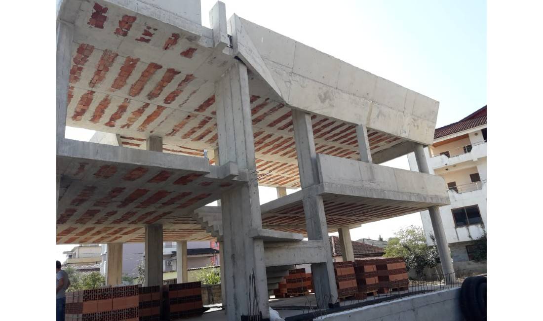 Kompani lider ne fushen e ndertimit , objekte civile dhe industriale,rikonstruksione