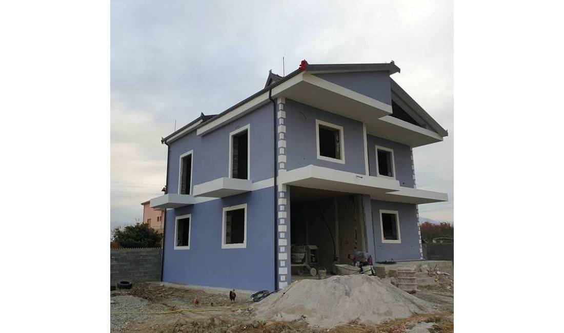 Kompani ndertimi qe ofron sherbime si:termoizolime,hidroizolime,punime gipsi,patinime,lyerje,suva etj.