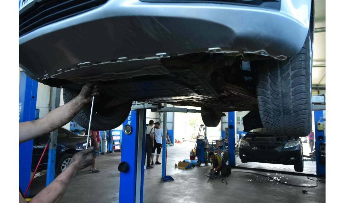 Auto Servis ofron sherbime mekanike,xhenerike,elektrike,motorrike,pjese kembimi