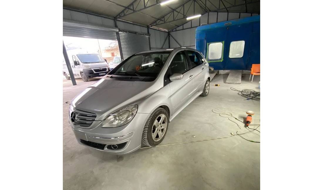 Auto Servis ofron lyerje makinash,nderrim boje,vaj filtrash,sherbime xhenerike&motorrike