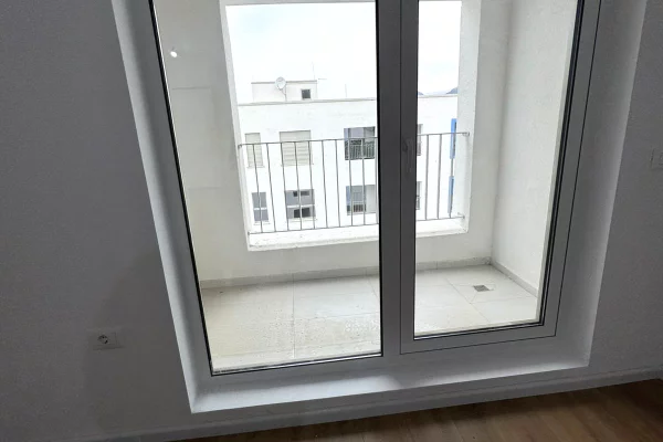 🏢 Apartament 1+1 per Zyra me Qira tek Rezidenca Kaimi 🖥️✨