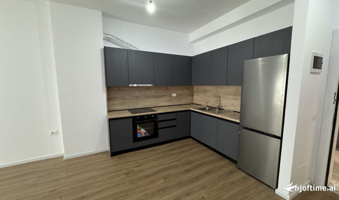 Shtepi me qera Apartament ne Tirane, 1+1, Mobilimi Bosh, pa mobiluar, Pagesa 30,000  Leke.