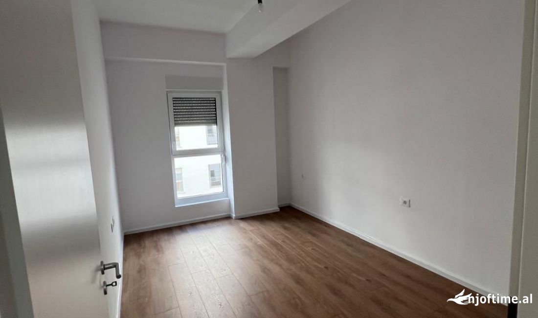 Apartment for sale in Tirana 1+1, Emty