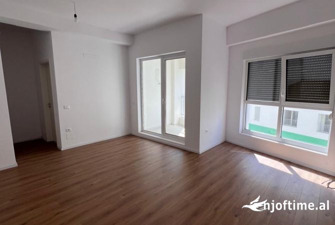 Apartment for sale in Tirana 1+1, Emty