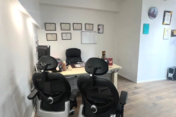 Business Property for Rent 3+1 in Tirana - 450 Euro