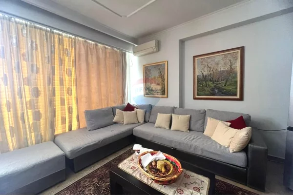 Apartament 2+1 me Qera, Kompleksi Delijorgji