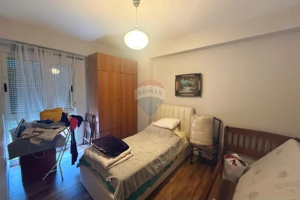 Shtepi me qera Apartament ne Tirane, 2+1, Mobilimi E mobiluar, Pagesa 800  Euro.