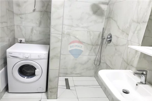 Shtepi me qera Apartament ne Tirane, 1+1, Mobilimi E mobiluar, Pagesa 550  Euro.