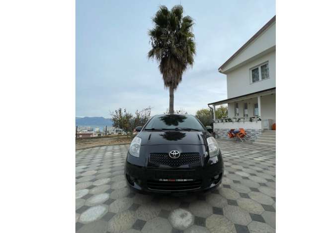 Jepet Toyota Yaris me qera duke filluar nga 35 dita