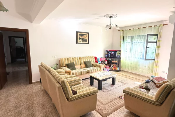 Shitet Apartament 2+1 -Kompleksi Maleziani, Casa Italia