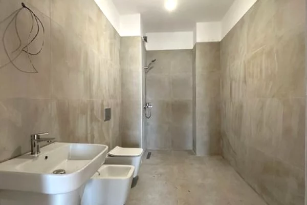 Shtepi ne shitje 2+1 ne Tirane - 21,615,000 Leke