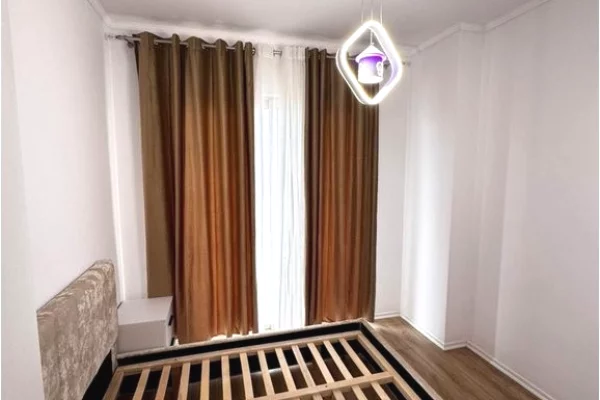 Shtepi ne shitje Apartament ne Tirane, 2+1, Mobilimi E mobiluar, Pagesa 14,500,000  Leke.