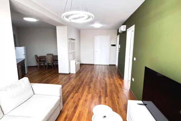 Shtepi ne shitje Apartament ne Tirane, 1+1, Mobilimi E mobiluar, Pagesa 144,300  Euro.