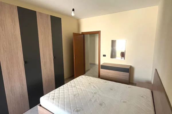 Shitet Apartament 1+1-Bar Artisti,Astir.