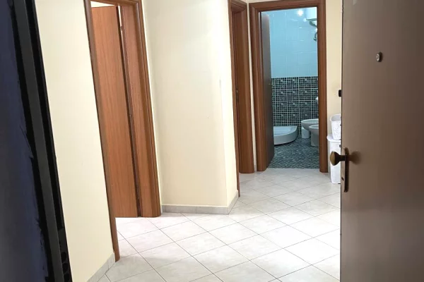 Shtepi ne shitje Apartament ne Tirane, 1+1, Mobilimi E mobiluar, Pagesa 11,500,000  Leke.