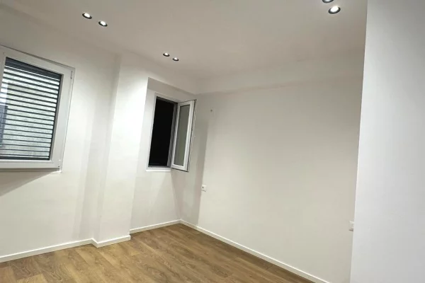 Apartment for sale in Tirana 1+1, Emty