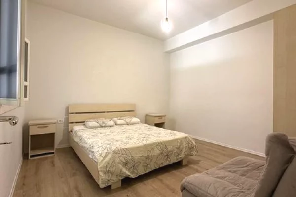 Shtepi me qera Apartament ne Tirane, 1+1, Mobilimi Pjeserisht e mobiluar, Pagesa 550  Euro.