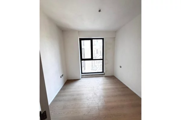 Shtepi ne shitje Apartament ne Tirane, 2+1, Mobilimi Bosh, pa mobiluar, Pagesa 155,720  Euro.