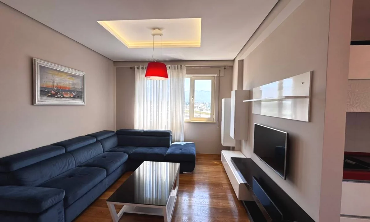 Shtepi ne shitje Apartament ne Tirane, 2+1, Mobilimi Pjeserisht e mobiluar, Pagesa 260,000  Euro.