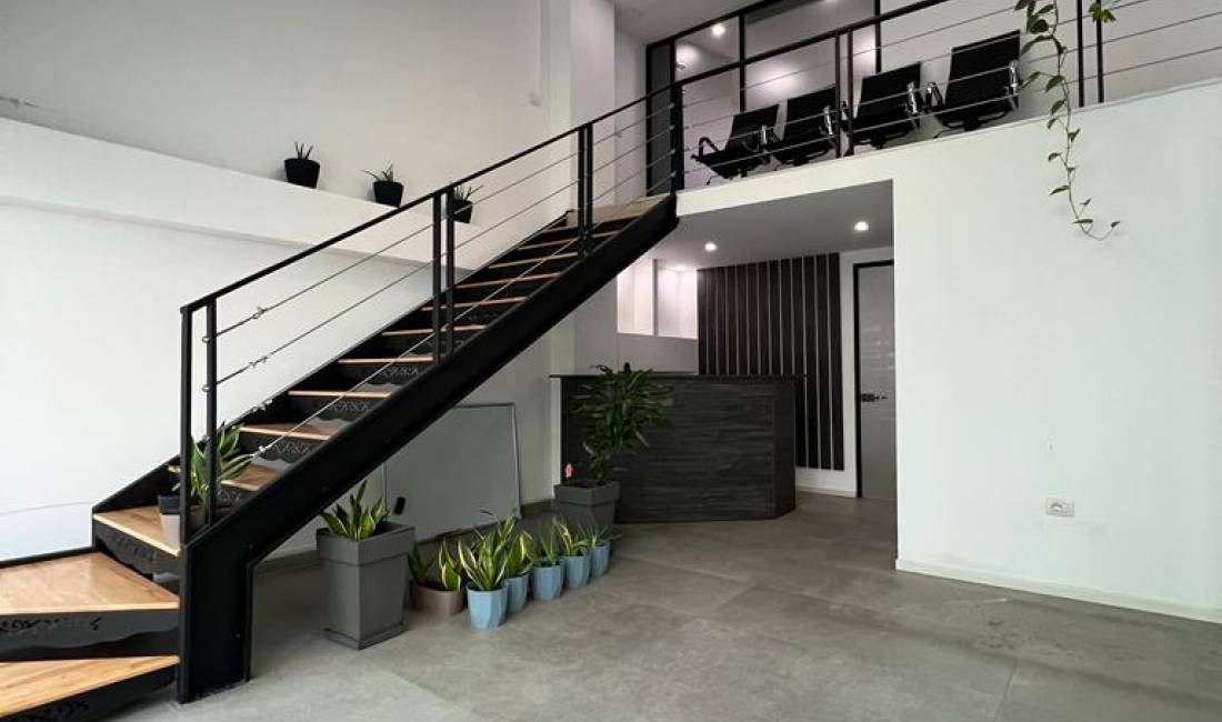 Jepet Ambjent Biznesi me Qera . Qender Tirane