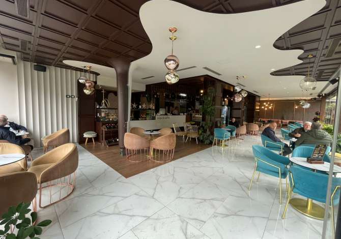 JEPET ME QERA LOKAL PERBALL PJETER BUDIT . TIRANE 