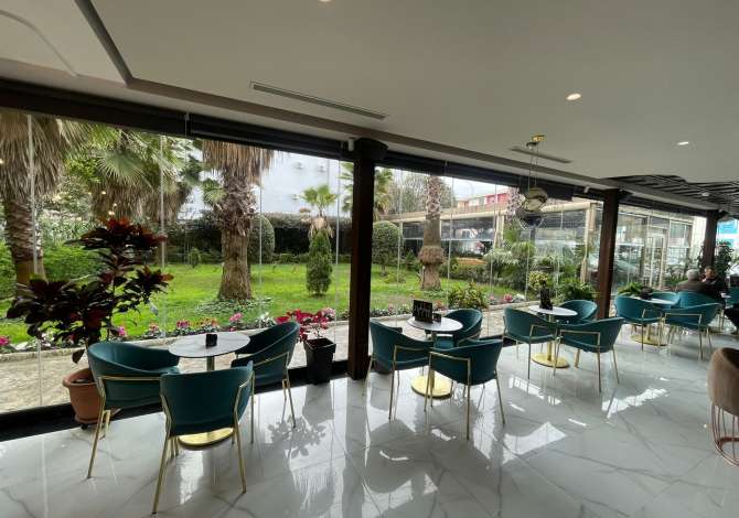 JEPET ME QERA LOKAL PERBALL PJETER BUDIT . TIRANE 