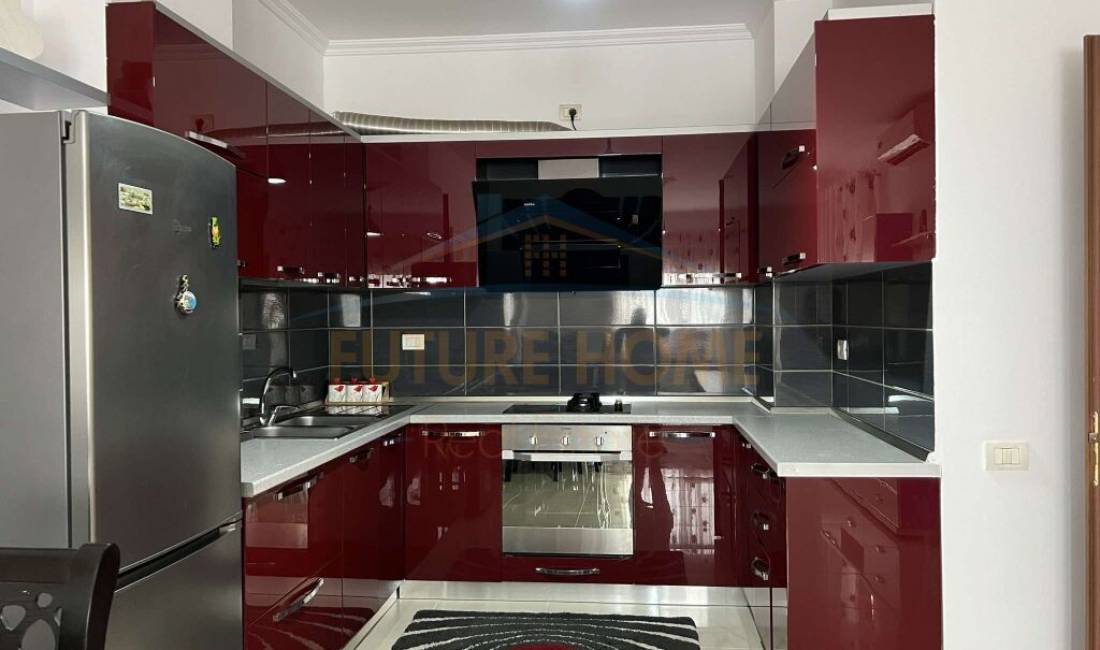 Shtepi me qera Apartament ne Tirane, 2+1, Mobilimi E mobiluar, Pagesa 450  Euro.