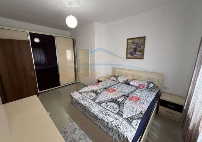 Shtepi me qera Apartament ne Tirane, 2+1, Mobilimi E mobiluar, Pagesa 450  Euro.
