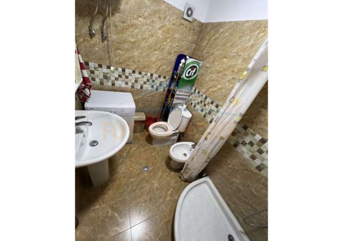 Shtepi me qera Apartament ne Tirane, 2+1, Mobilimi E mobiluar, Pagesa 450  Euro.