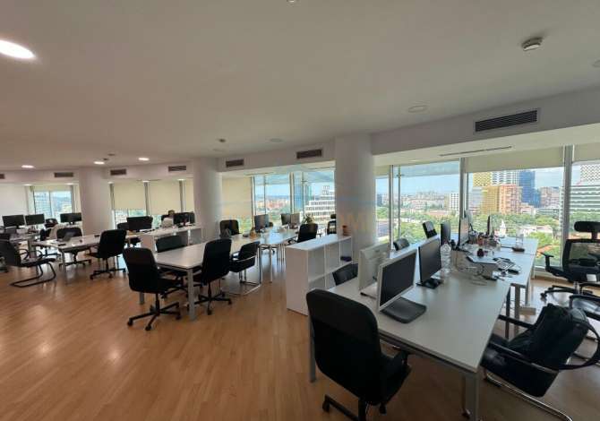 Qira, Ambient Zyrash, Bulevardi Bajram Curri