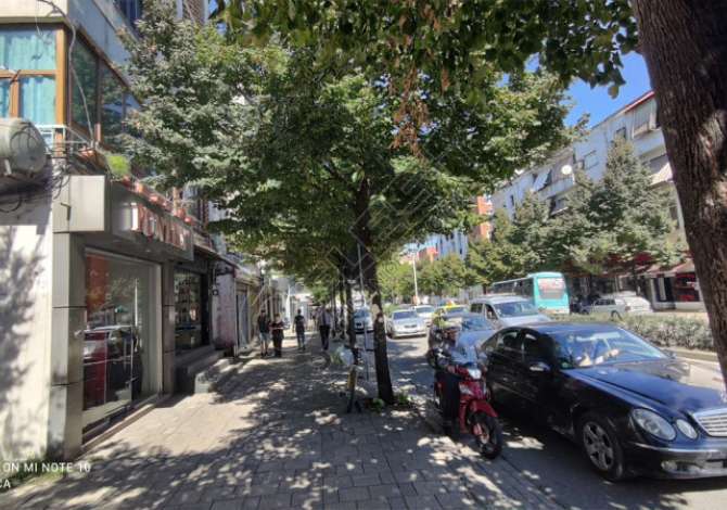Business Property in Sale 3+1 in Tirana - 6,750,000 Euro