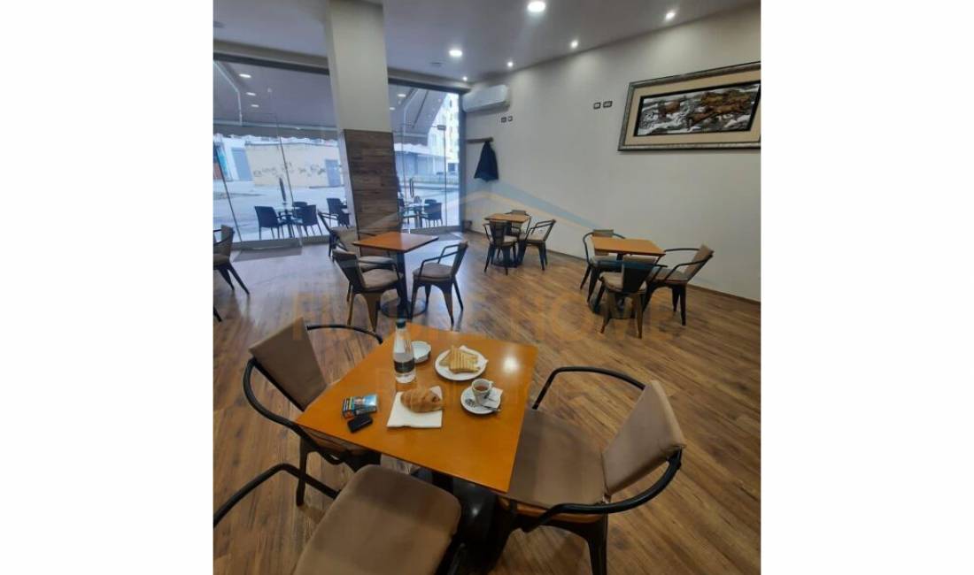 Shitet, Ambjent Biznesi, Unaza e Re, Tirane