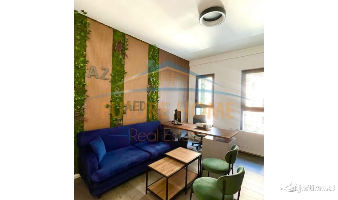 Qera, Zyre, Rruga e Kavajes, Tirane