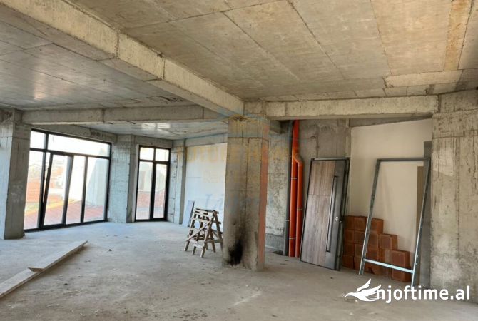 Business Property in Sale 3+1 in Tirana - 340,000 Euro