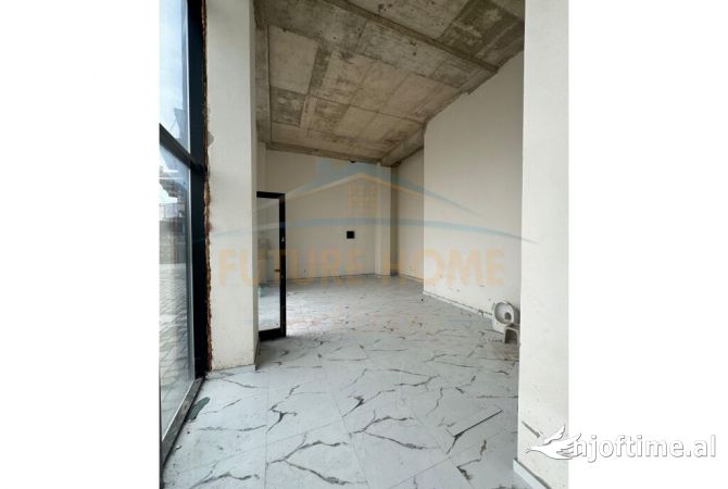 	Qira, Ambient Biznesi, Ish-Dogana