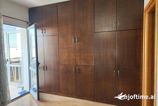 Shtepi me qera Apartament ne Tirane, 2+1, Mobilimi E mobiluar, Pagesa 1,000  Euro.