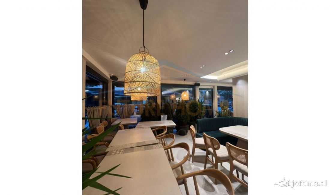  Per Shitje, Ambient, Vasil Shanto, Tirane.