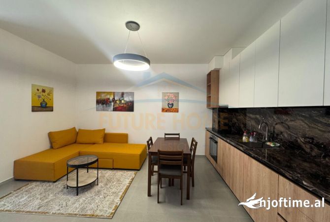 P[er Qera, Apartament 2+1, Rruga Mine Peza.