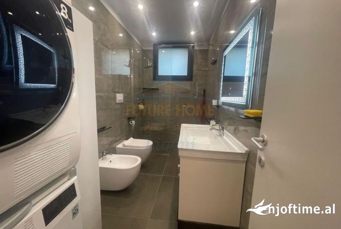 Shtepi me qera Apartament ne Tirane, 2+1, Mobilimi E mobiluar, Pagesa 1,700  Euro.