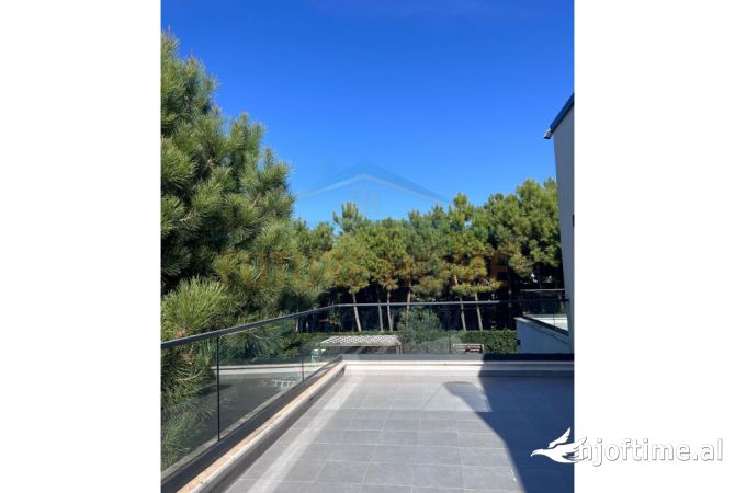 Luxury villas for rent in Durres 4+1, Furnished