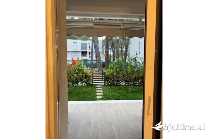 Appartamento in vendita a Durazzo 2+1, Arredato